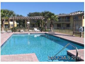 Pool on premises