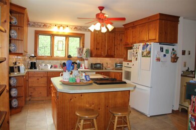 1079 Rabbit Hollow Rd, Northfield, VT 05663 - photo 2