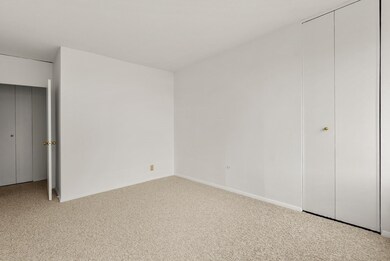 Harbor Towers unit 8D, Boston, MA 02110 - photo 5