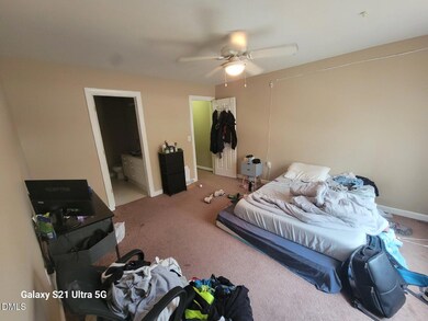 929 Morreene Rd unit B26, Durham, NC 27705 - photo 4