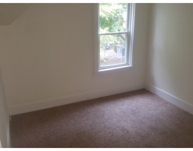 14 Oak St unit 14, Whitinsville, MA 01588 - photo 4