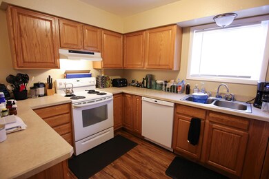 941 Kitchen V1