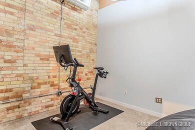 940 Monroe Ave - 249_4