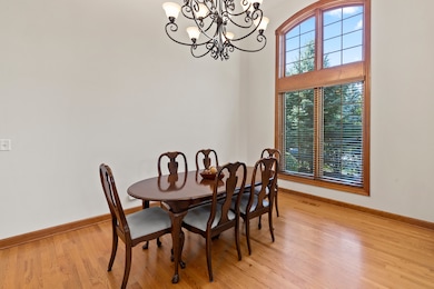 1011 Mackenzie Place, Wheaton, IL 60187 - photo 3