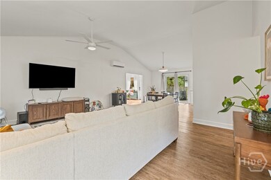 911 Juanita St, Savannah, GA 31410 - photo 4