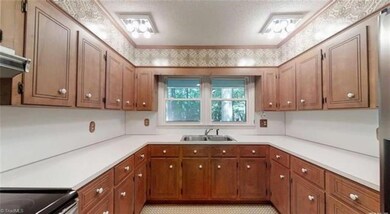 1029 W River Run, Asheboro, NC 27205 - photo 7