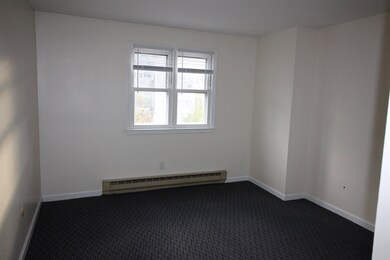 73 E Broadway unit P, Derry, NH 03038 - photo 4