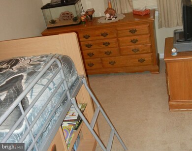 5516 Dolores Ave, Halethorpe, MD 21227 - photo 6