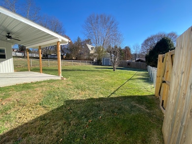 262 Clay St, Alderson, WV 24910 - photo 6