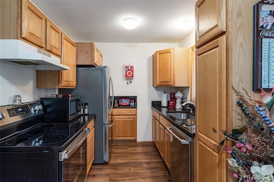 4245 Bunker Ave, West Bloomfield, MI 48323 - photo 5