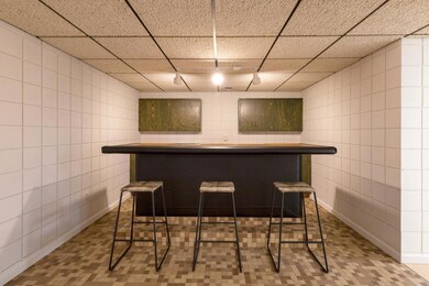 2122 Crescent Dr, Cedar Falls, IA 50613 - photo 6