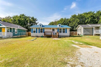 218 Spring Valley Cir, Azle, TX 76020 - photo 2