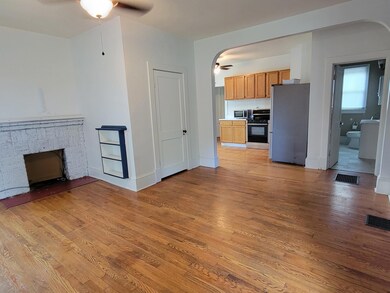 Offers 2 BR/1 Bath