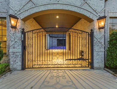 1625 Monarch Oaks St, Houston, TX 77055 - photo 4