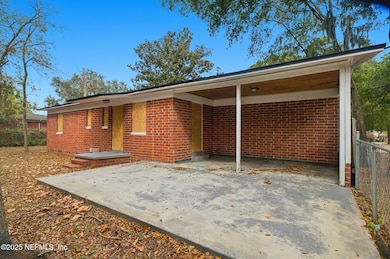 1706 Sprinkle Dr, Jacksonville, FL 32211 - photo 2