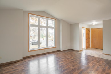 5245 Clayton Dr, Maple Plain, MN 55359 - photo 2