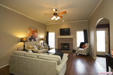 1315 E 146th St, Glenpool, OK 74033 - photo 3