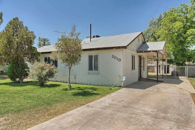 Front Elevation & Parking