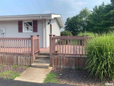 2101 Woodland Lakes Rd, Jacksonville, IL 62650 - photo 3