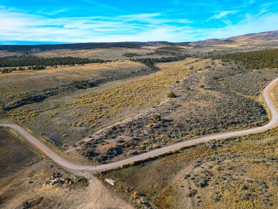 Overview of rural landscape with a mountainous background