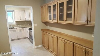 8633 Synhoff Dr, Jacksonville, FL 32216 - photo 5