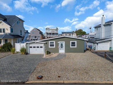 32 Anchorage Dr, Toms River, NJ 08753 - photo 2