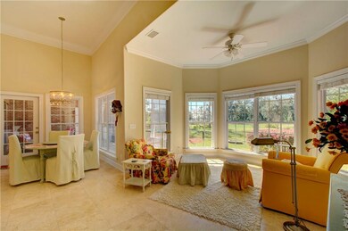 Keeping room and breakfast area overlooking the go