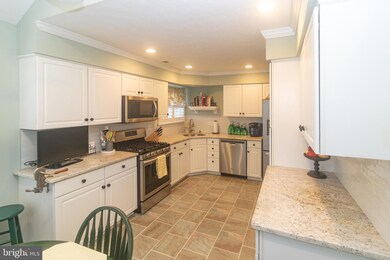 512 Violet Ct, Mount Laurel, NJ 08054 - photo 3