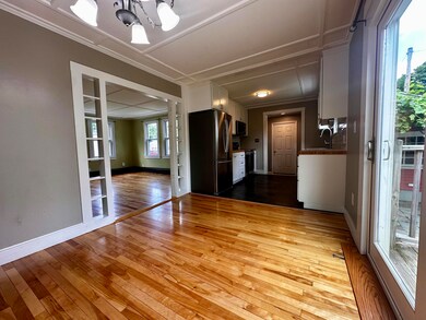 06. Dining Room