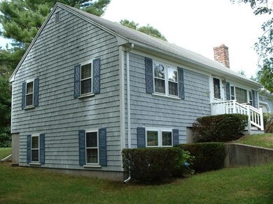 262 Mariner Cir, Cotuit, MA 02635 - photo 3