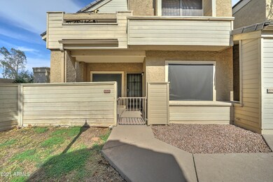 2035 S Elm St, 122-3