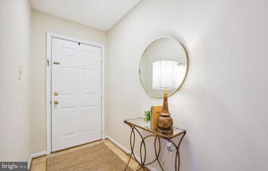 9574 Jayhawk Terrace unit 204, Manassas, VA 20110 - photo 3