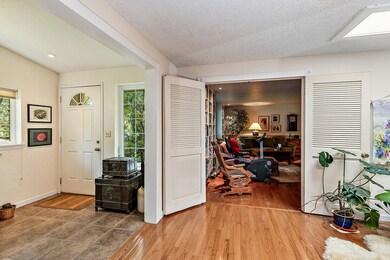 304 Lathrop Ln, Grants Pass, OR 97526 - photo 6