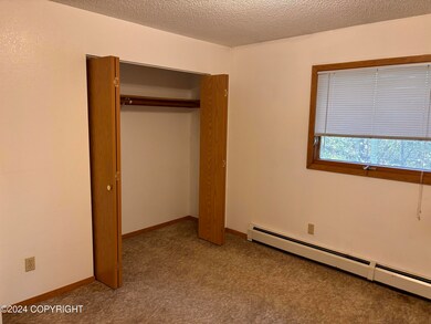 3700 Gardner St unit B, Anchorage, AK 99508 - photo 6