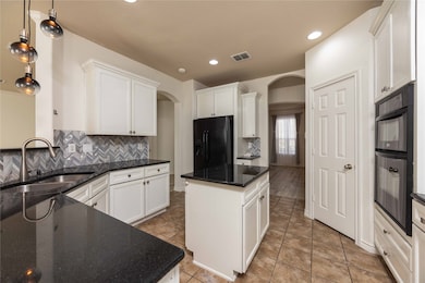 1125 Annalea Cove Dr, Lewisville, TX 75056 - photo 7