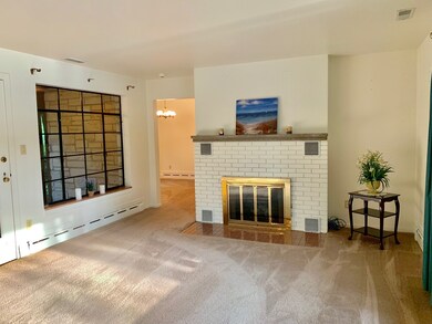 1600 Chestnut St, Waukegan, IL 60085 - photo 3