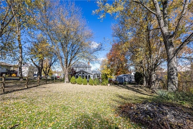 10 Coolidge St, Uniontown, PA 15401 - photo 4