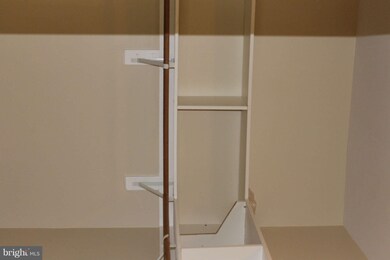 10421 Woodlake Ct, Spotsylvania, VA 22553 - photo 4