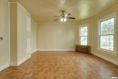 618 W 17th St, Davenport, IA 52803 - photo 5