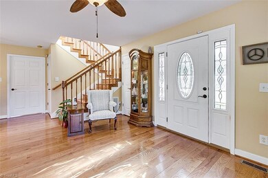 129 Garner St, Seagrove, NC 27341 - photo 4