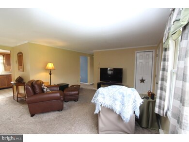 642 Lincoln Rd, Pilesgrove, NJ 08098 - photo 5