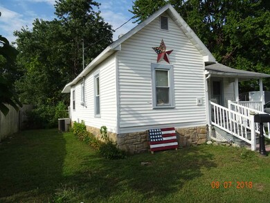 718 Alton St, Bicknell, IN 47512 - photo 6