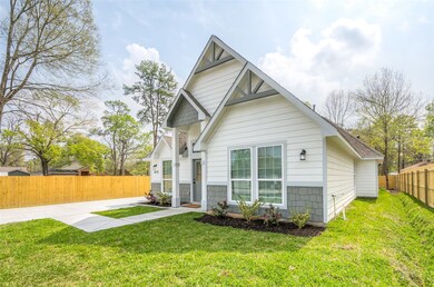 8018 Yoe St, Houston, TX 77078 - photo 6