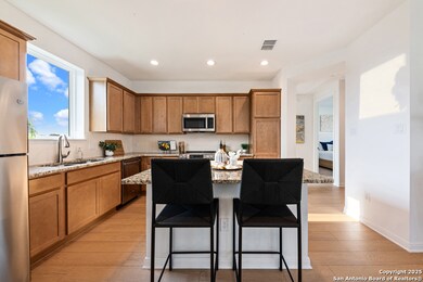 2107 Hofstaat unit 38, New Braunfels, TX 78130 - photo 7