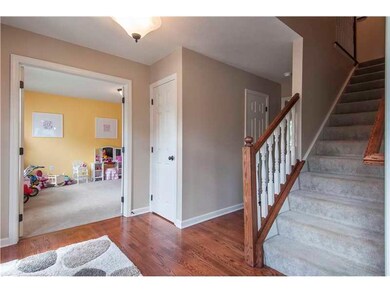Entry/Foyer.