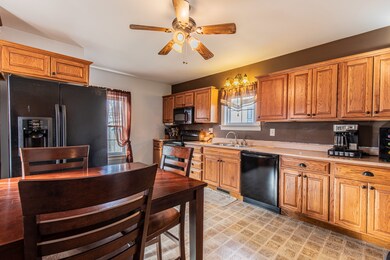 504 N Vernon St, Princeton, IL 61356 - photo 4