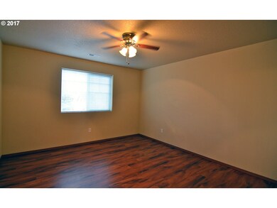 Bedroom, Primary
