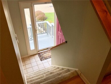 Ceramic tile split entry foyer - open and bright