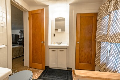 4242 149th St, Midlothian, IL 60445 - photo 7