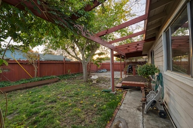 902 Waller St, Gustine, CA 95322 - photo 7